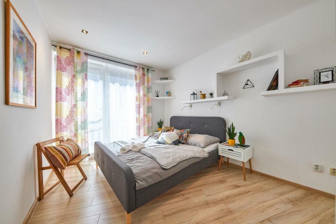 Pineapple Apartment Bratislava Exterior foto